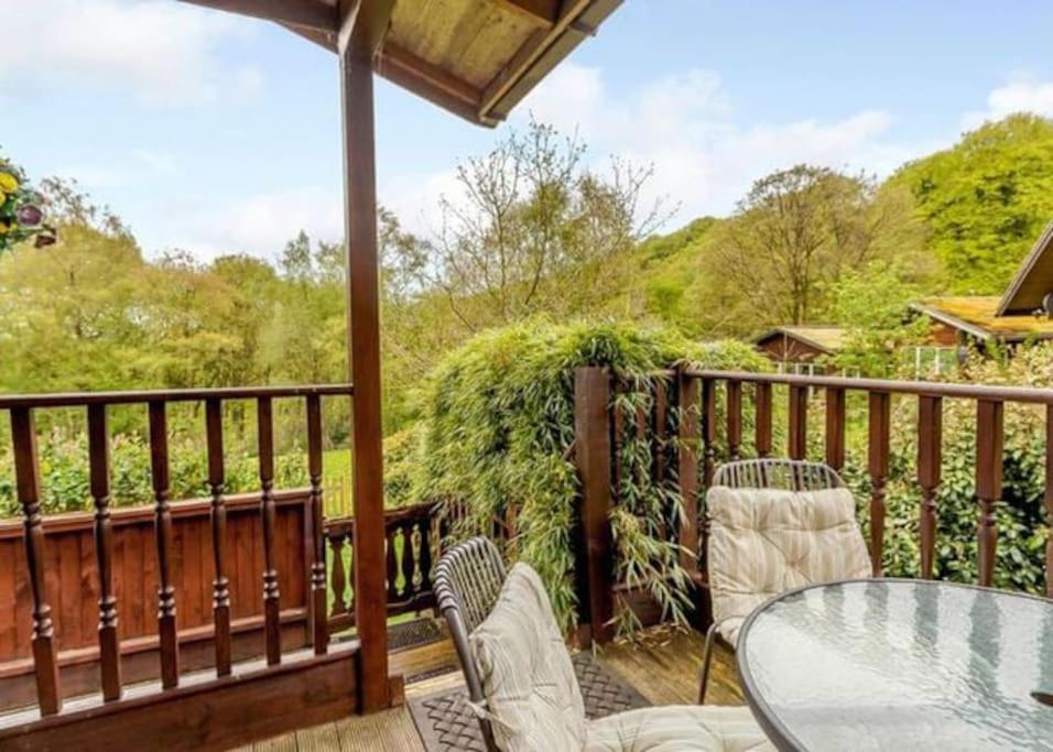 Luxury Peak District Lodge, Hot Tub, Log Burner, Nr Lake Rudyard Esterno foto