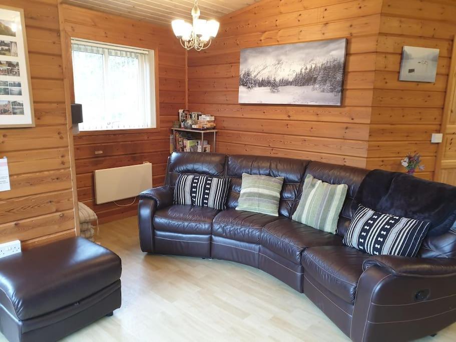 Luxury Peak District Lodge, Hot Tub, Log Burner, Nr Lake Rudyard Esterno foto
