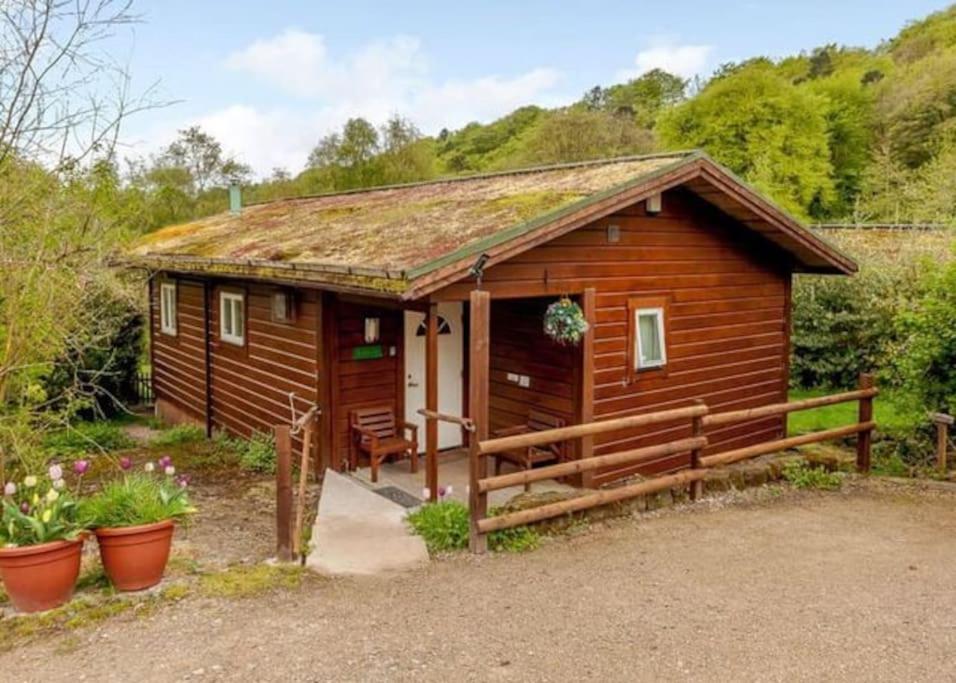 Luxury Peak District Lodge, Hot Tub, Log Burner, Nr Lake Rudyard Esterno foto